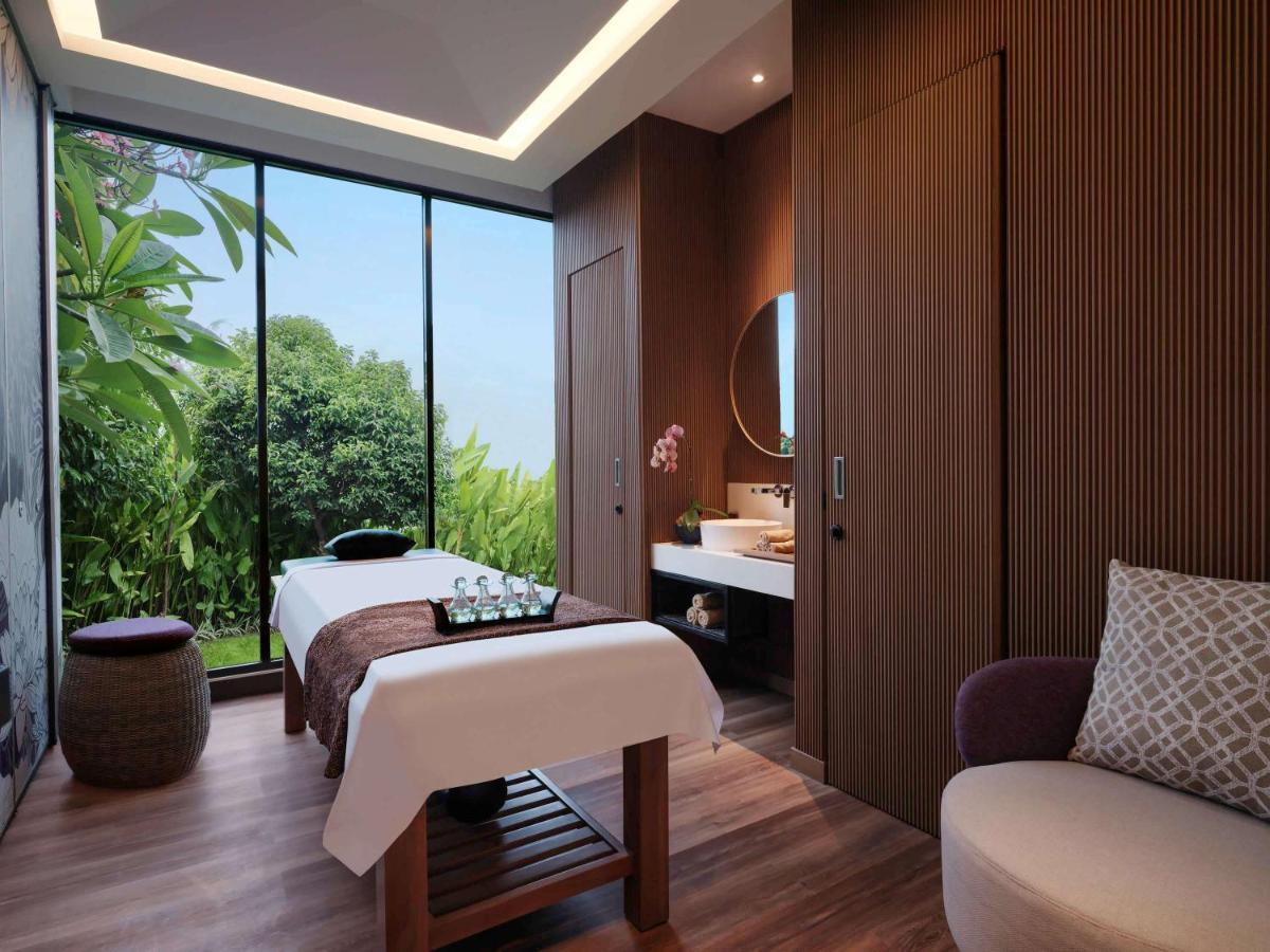 Pullman Lombok Merujani Mandalika Beach Resort Kuta  Exterior photo
