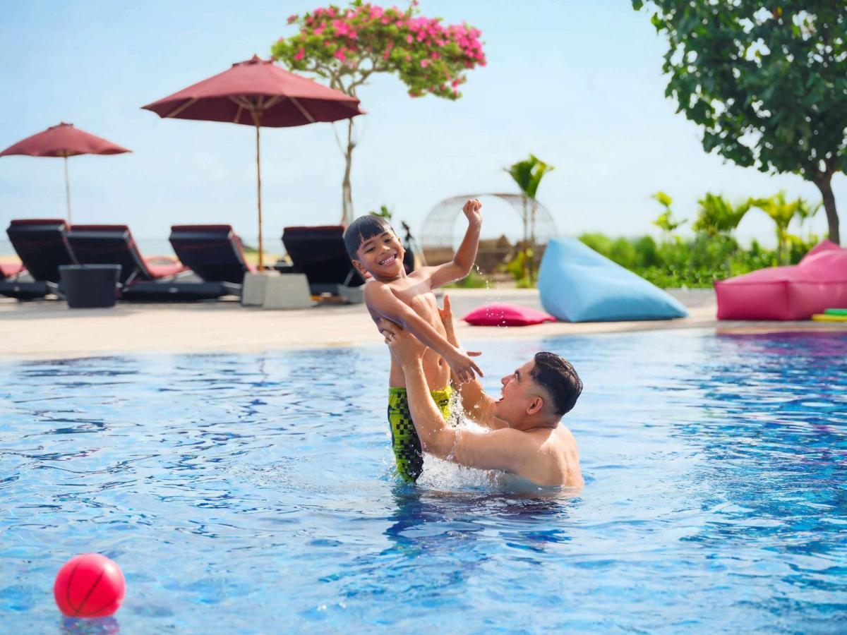 Pullman Lombok Merujani Mandalika Beach Resort Kuta  Exterior photo