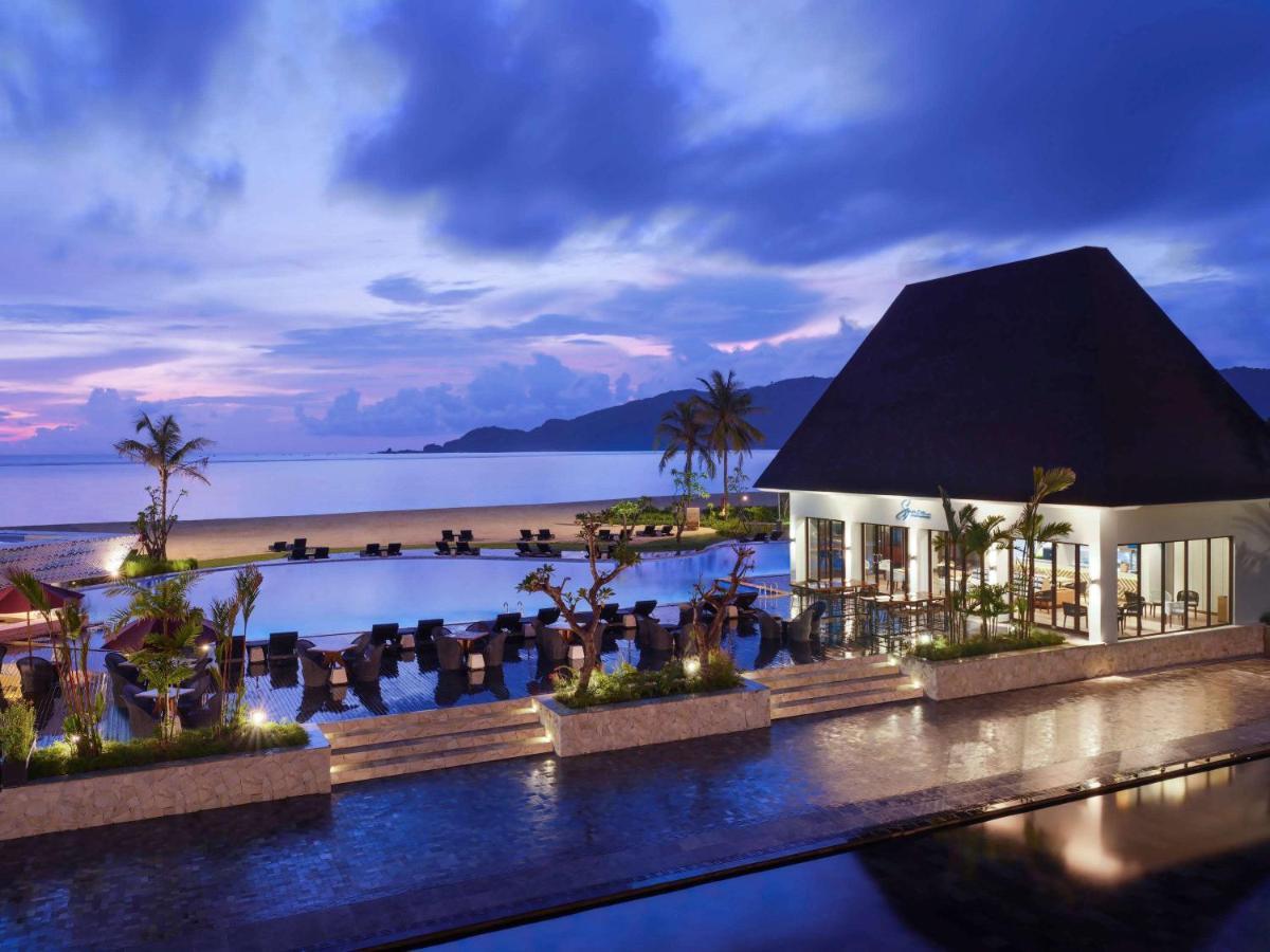 Pullman Lombok Merujani Mandalika Beach Resort Kuta  Exterior photo