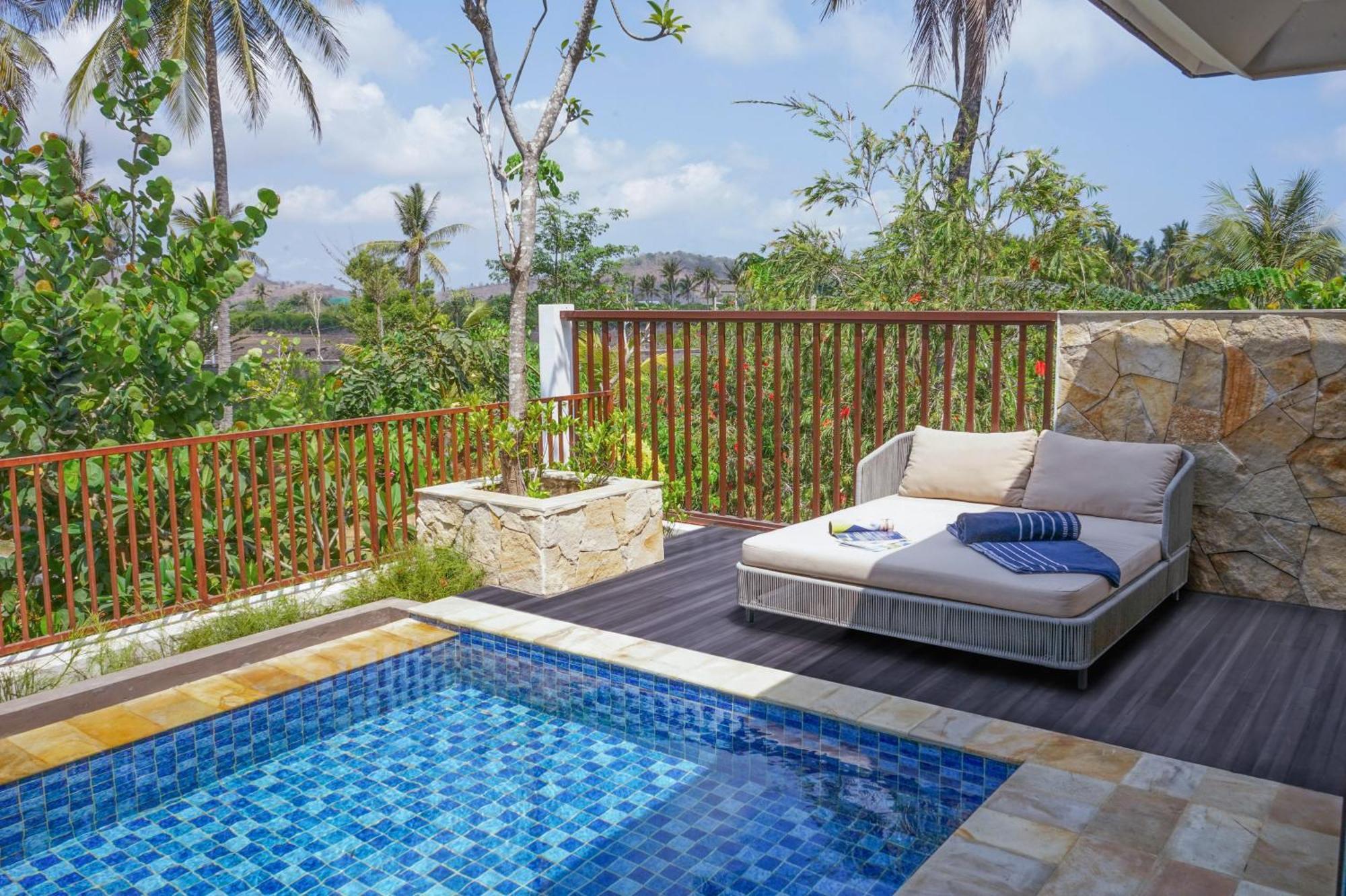 Pullman Lombok Merujani Mandalika Beach Resort Kuta  Exterior photo