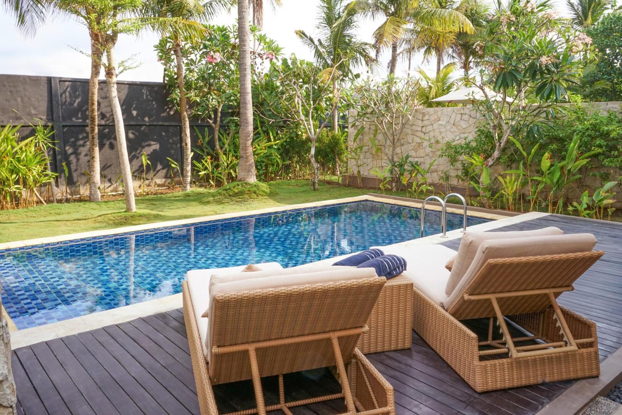 Pullman Lombok Merujani Mandalika Beach Resort Kuta  Exterior photo