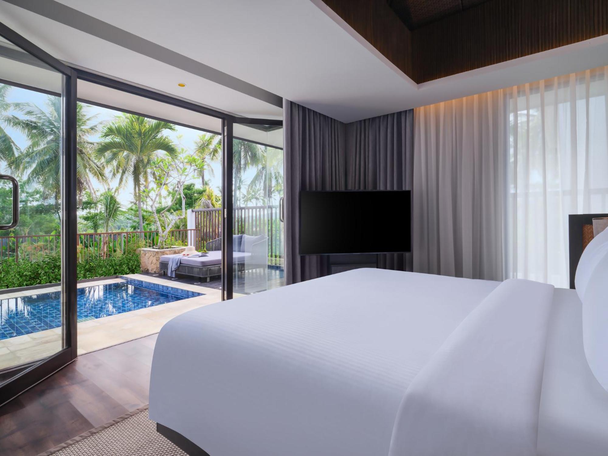 Pullman Lombok Merujani Mandalika Beach Resort Kuta  Exterior photo